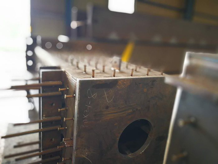 圓柱、箱型柱、十字形柱