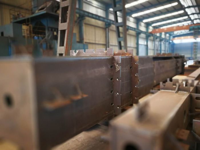 圓柱、箱型柱、十字形柱